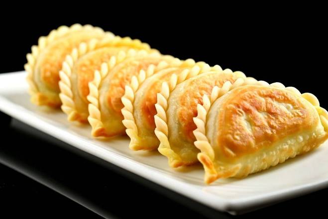 Chinese Pancake with Chive Filling 韭菜盒子